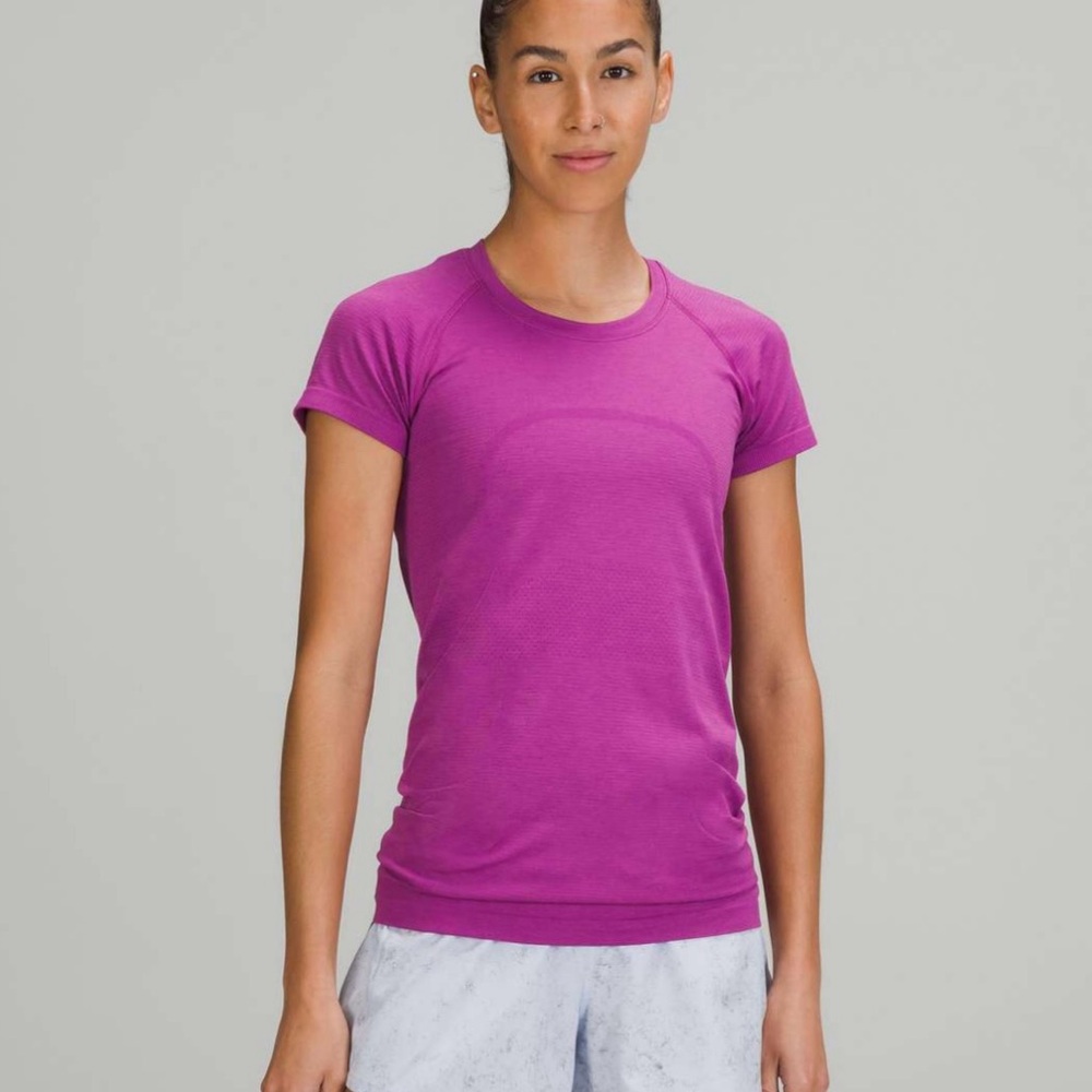 LULULEMON Swiftly Tech Short-Sleeve Shirt 2.0 *Hip Length